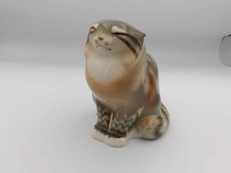 FIGURKA PORCELANOWA Dziki kot-żbik