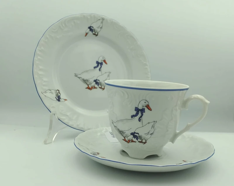 Filiżanka 250 ml ze spodkiem  i talerzykiem deserowym Rococo E280 GĘSI