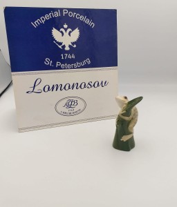 FIGURKA PORCELANOWA Żabka na listku zielona