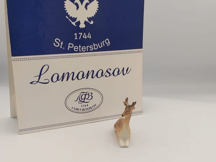 FIGURKA PORCELANOWA Jelonek mały