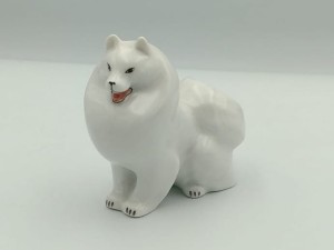 FIGURKA PORCELANOWA PIES Szpic biały