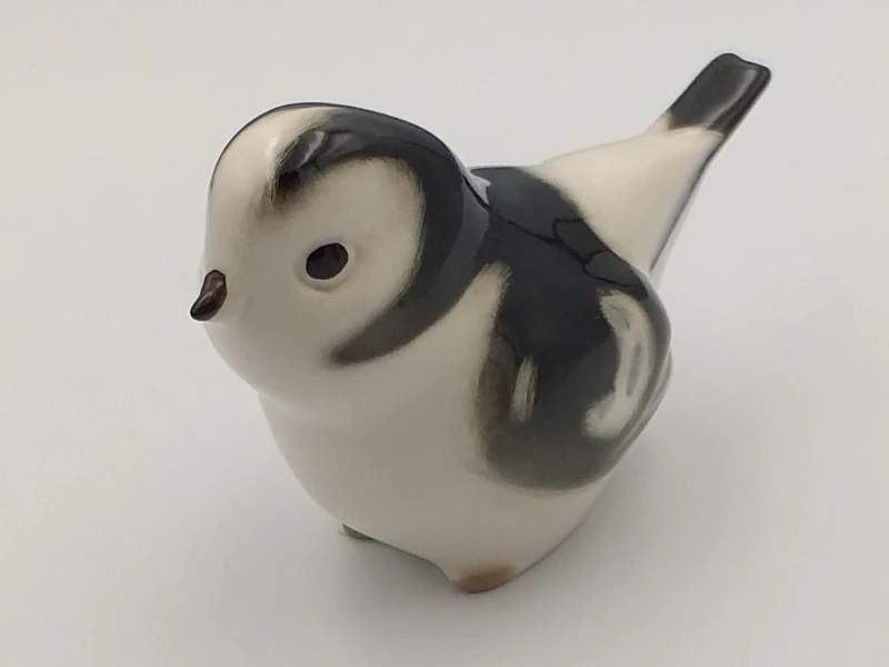 FIGURKA PORCELANOWA Ptaszek