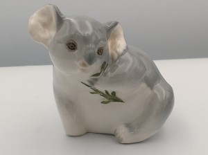 FIGURKA PORCELANOWA Miś koala