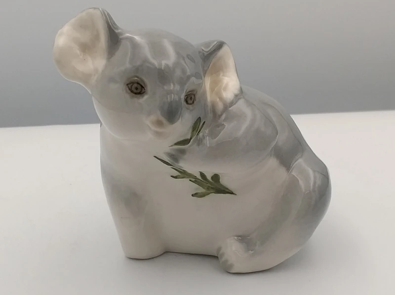 FIGURKA PORCELANOWA Miś koala