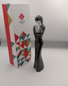 FIGURKA PORCELANOWA Sayako