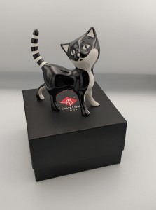FIGURKA PORCELANOWA KOT FILEMON