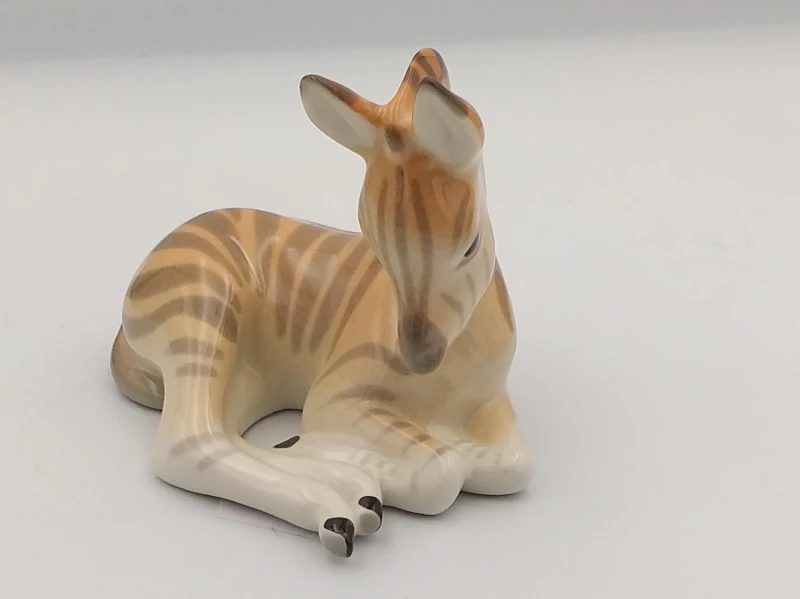 Figurka Porcelanowa Zebra leżąca