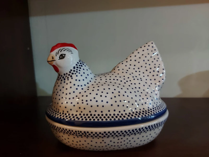 POJEMNIK KURA 61A