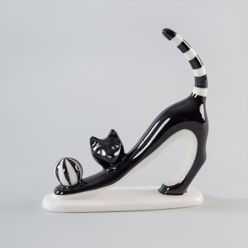 FIGURKA PORCELANOWA Kotek z piłką AS ĆMIELÓW