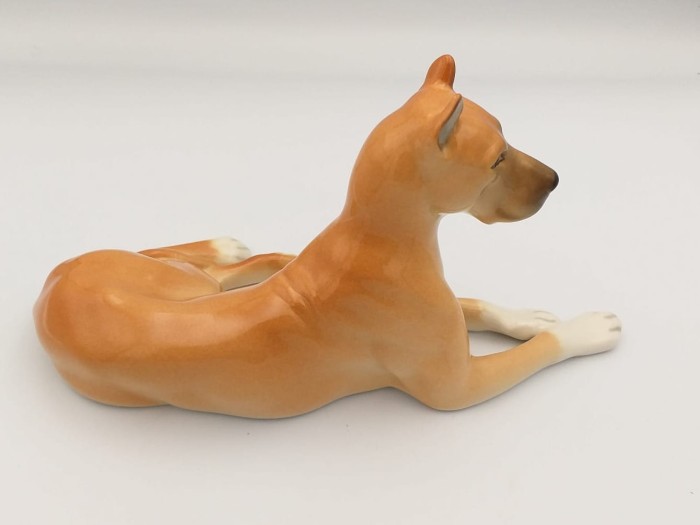 Figurka porcelanowa Dog leżący rudy