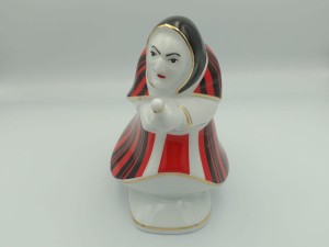 FIGURKA PORCELANOWA BABA JAGA