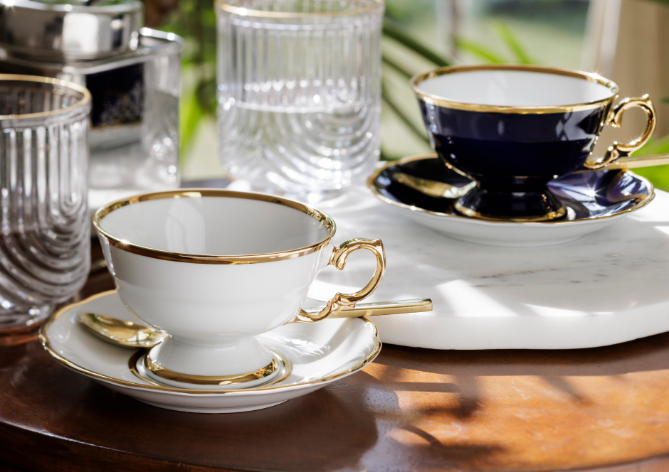 Filiżanki Ćmielów porcelana elegancka zastawa stołowa